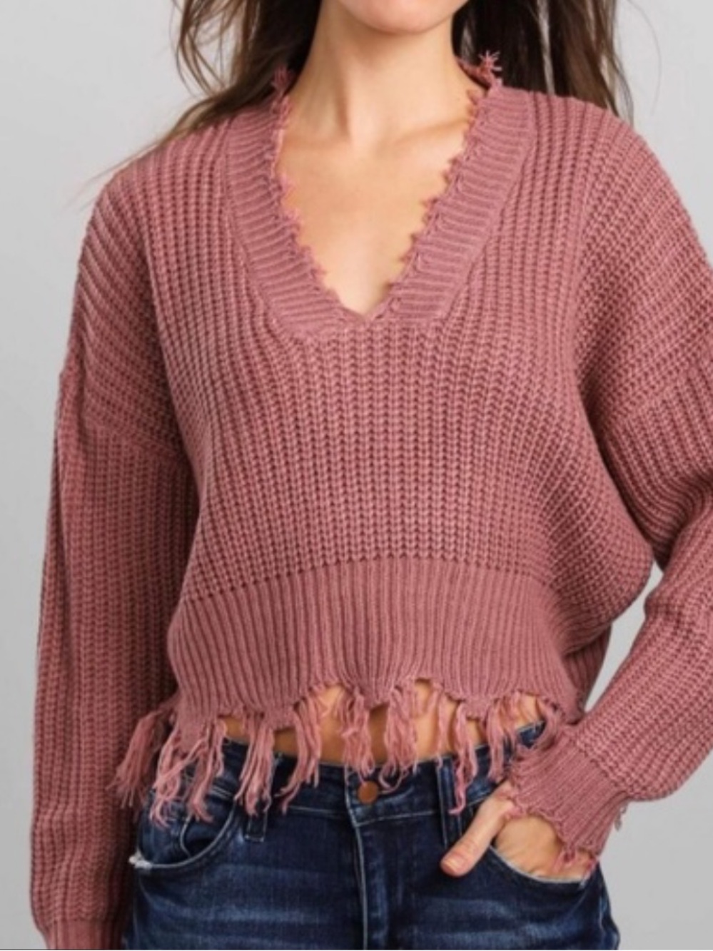 Mainstrip | Women’s Distressed V-Neck Chunky Knit Sweater - Dusty Rose | S